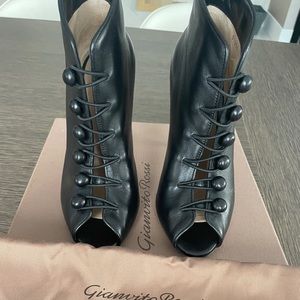 Gianvito Rossi black leather buttoned booties size 7